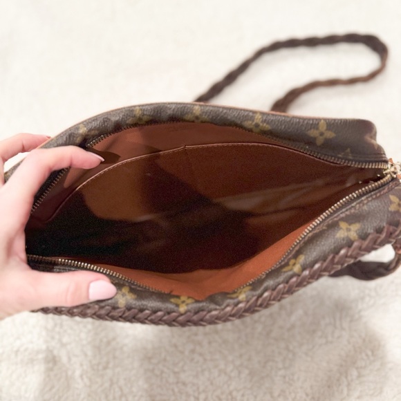 Louis Vuitton 100% Authentic Vintage shoulder bag - Picture 6 of 11